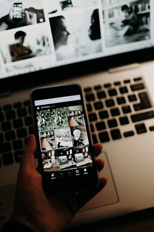 How to Organize Family Photos on Your Phone and Computer